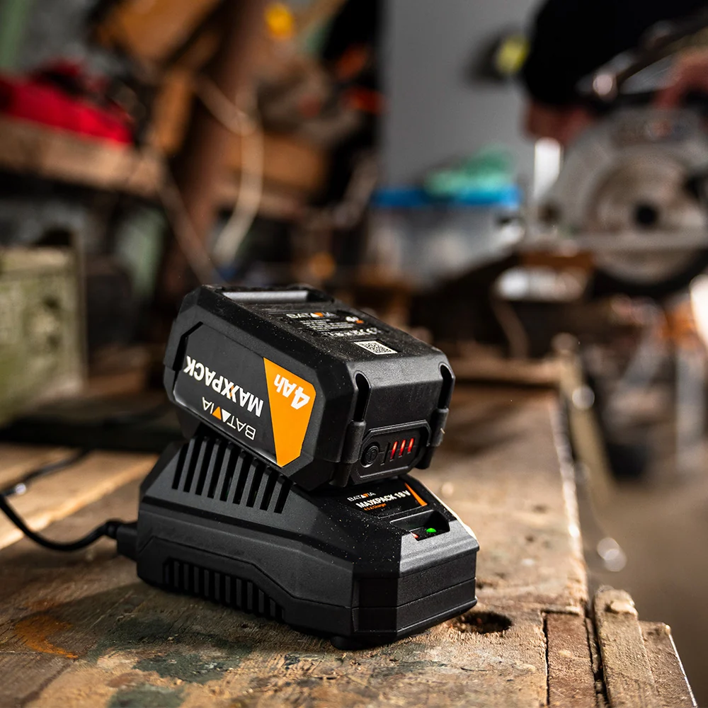 18V 4.5A Fast Charger - Image 5