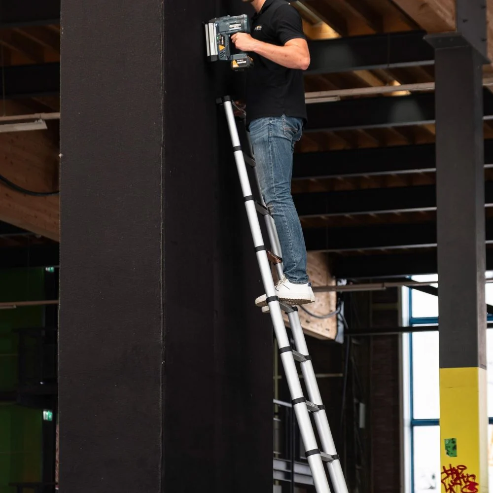 Telescopic Ladder 4.15m - Image 4